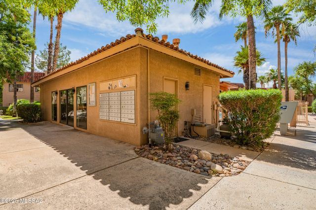 5750 N Camino Esplendora Apt 116, Tucson, AZ 85718