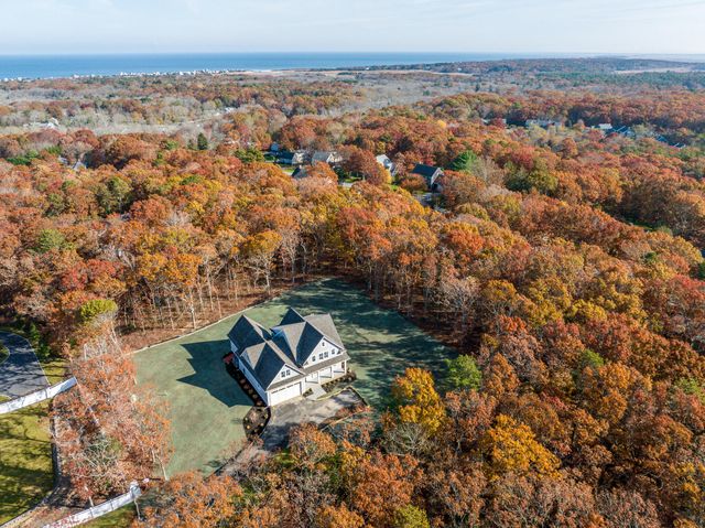 21 Manor Drive, East Sandwich, MA 02537