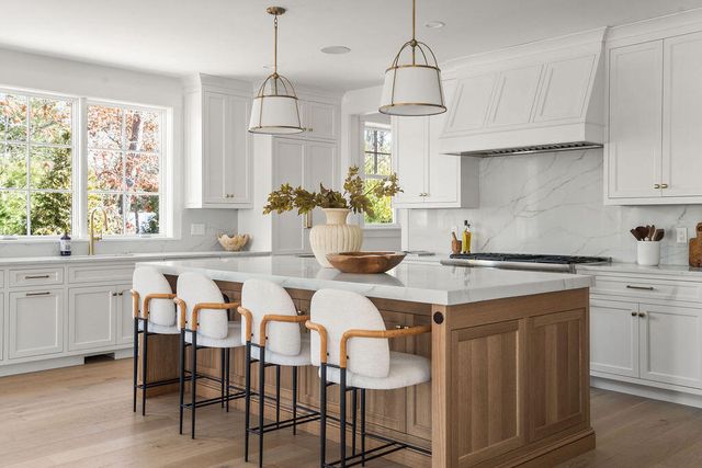 21 Manor Drive, East Sandwich, MA 02537