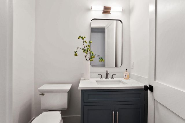 21 Manor Drive, East Sandwich, MA 02537