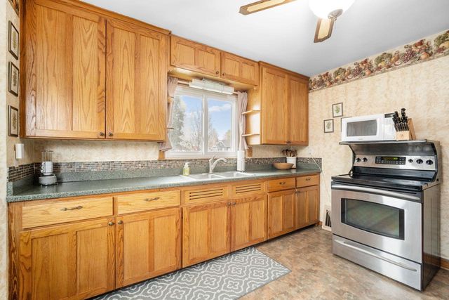 800 Menomonee AVENUE, South Milwaukee, WI 53172