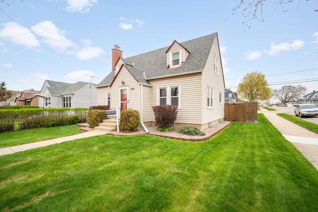 800 Menomonee AVENUE, South Milwaukee, WI 53172