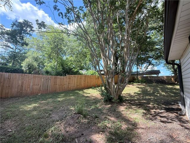 980 Hilltop Court, Lawrenceville, GA 30045