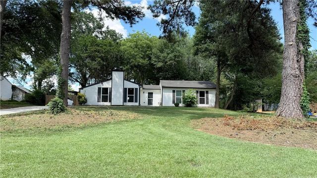 980 Hilltop Court, Lawrenceville, GA 30045