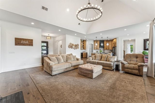 1276 Trice Rd, Lebanon, TN 37087