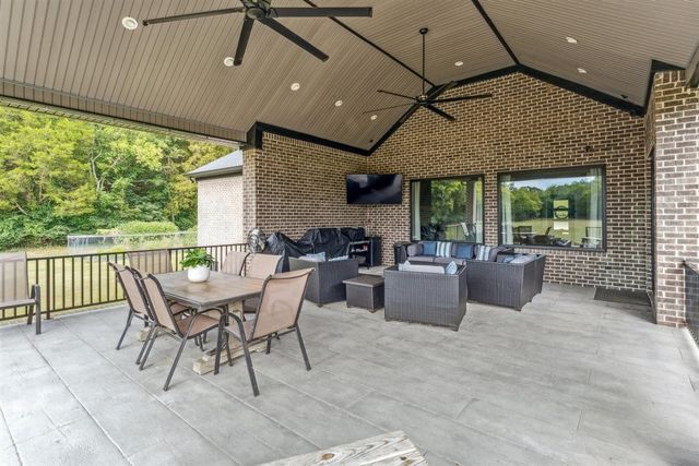 1276 Trice Rd, Lebanon, TN 37087