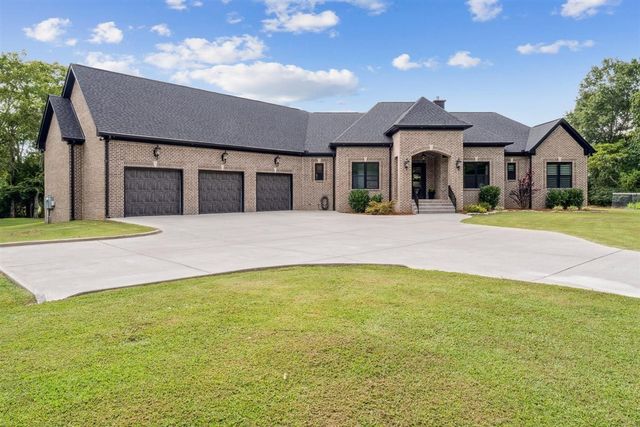 1276 Trice Rd, Lebanon, TN 37087