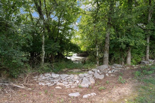 1276 Trice Rd, Lebanon, TN 37087