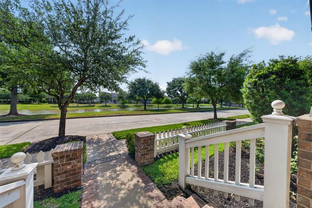 16835 Amelia Island Drive, Cypress, TX 77433