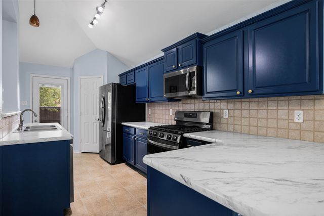 112 Brookshore Drive, Rockwall, TX 75032
