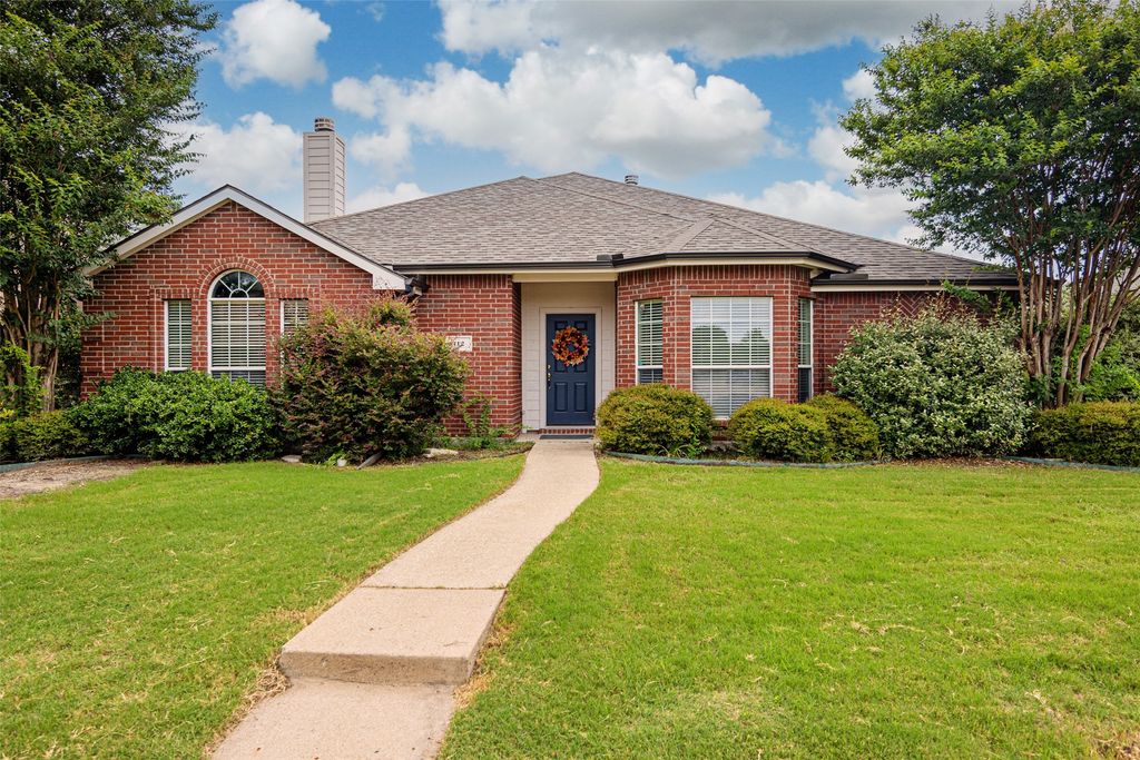 112 Brookshore Drive, Rockwall, TX 75032