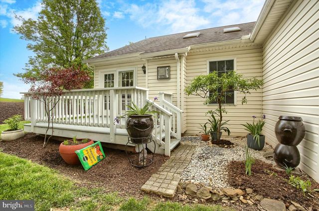 387 SCHAFFNER DR, Harrisburg, PA 17112