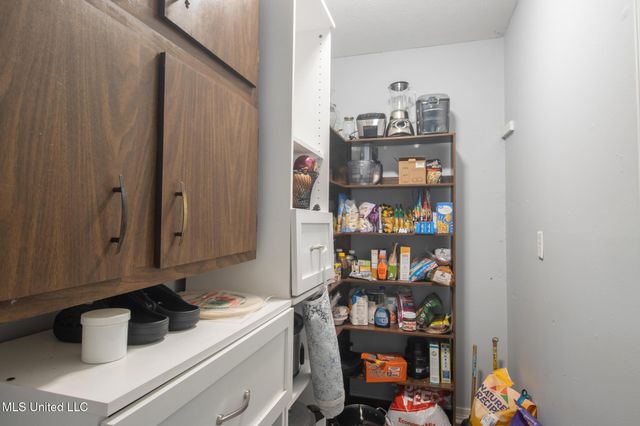 15616 Belmont Drive, Biloxi, MS 39532