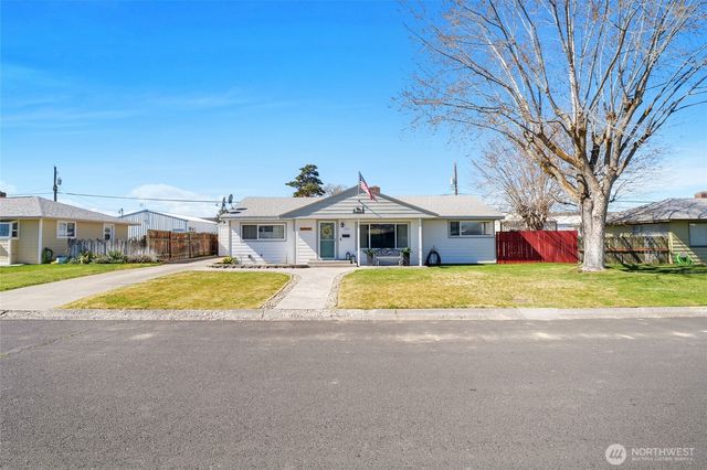 223 H Street NE, Ephrata, WA 98823