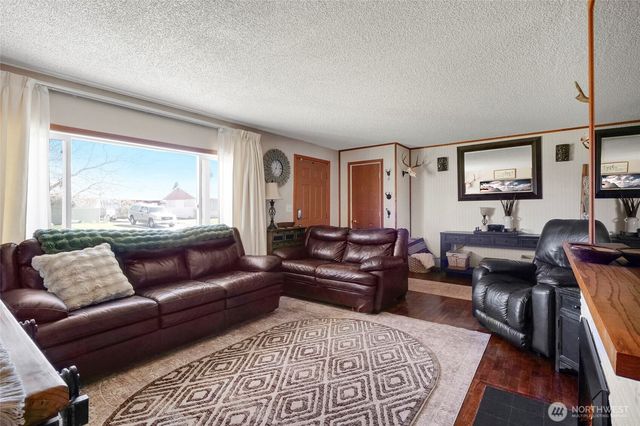 223 H Street NE, Ephrata, WA 98823