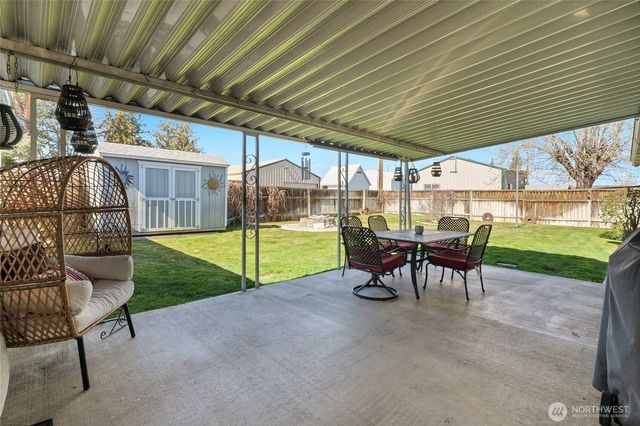 223 H Street NE, Ephrata, WA 98823