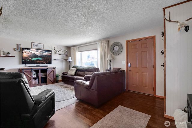 223 H Street NE, Ephrata, WA 98823