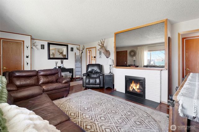 223 H Street NE, Ephrata, WA 98823