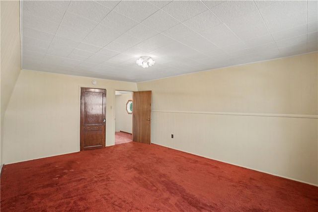215 Acme Ave, Harmar, PA 15024