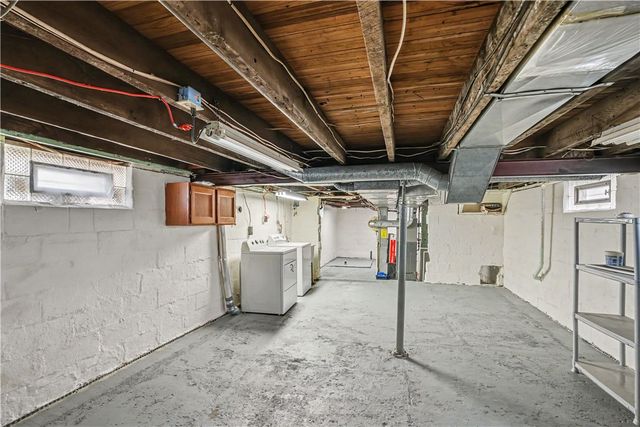 215 Acme Ave, Harmar, PA 15024