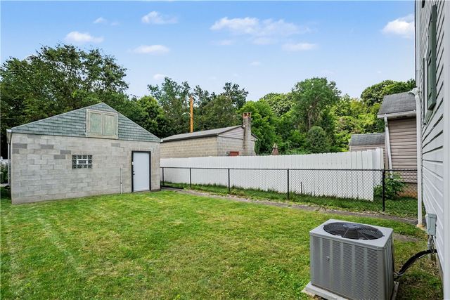 215 Acme Ave, Harmar, PA 15024