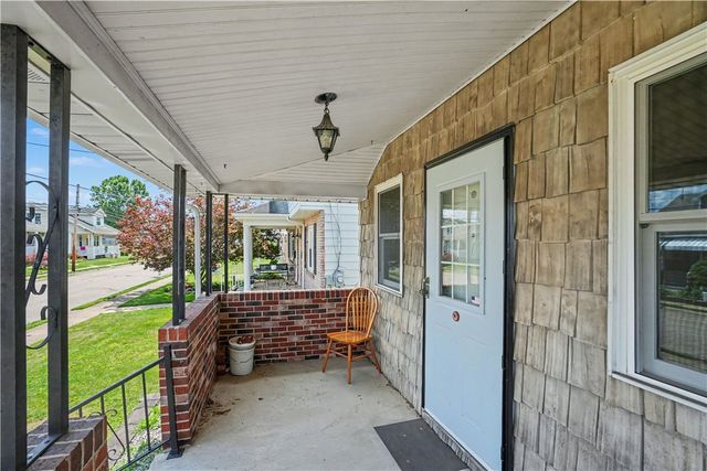 215 Acme Ave, Harmar, PA 15024