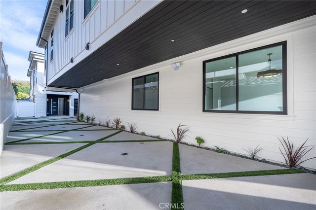 110 S Irena Avenue B, Redondo Beach, CA 90277