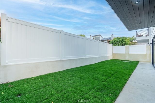110 S Irena Avenue B, Redondo Beach, CA 90277