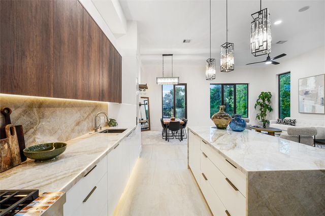 3531 Bradford Street, Houston, TX 77025