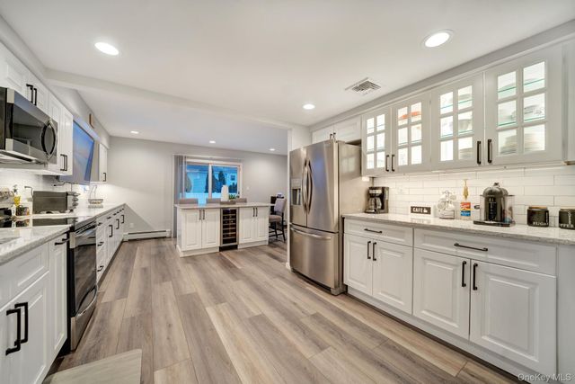 2550 Natta Boulevard, Bellmore, NY 11710