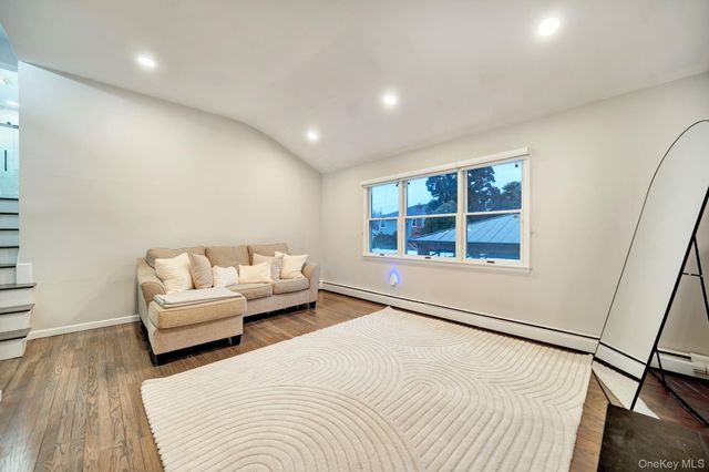 2550 Natta Boulevard, Bellmore, NY 11710