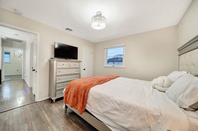 2550 Natta Boulevard, Bellmore, NY 11710