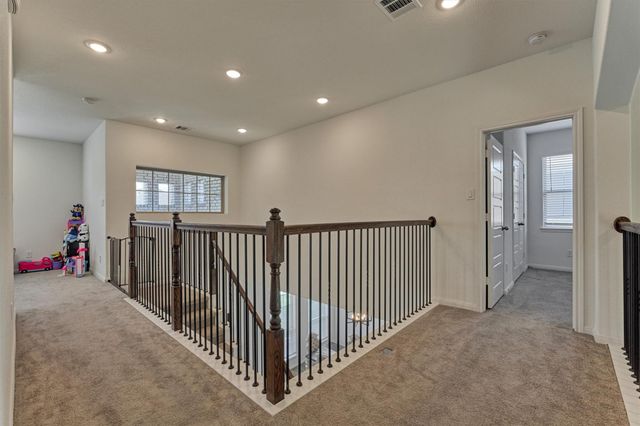 21433 Kings Guild Lane, Kingwood, TX 77339