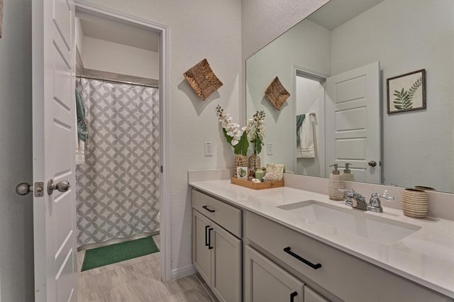 21433 Kings Guild Lane, Kingwood, TX 77339