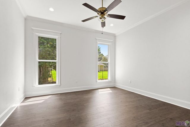 1150 Ivy Ct, Denham Springs, LA 70726