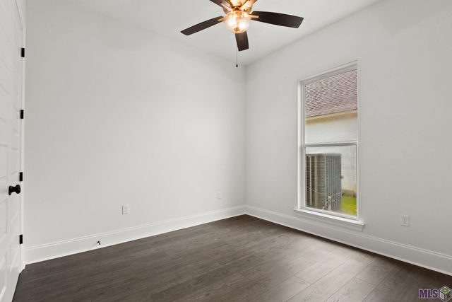 1150 Ivy Ct, Denham Springs, LA 70726