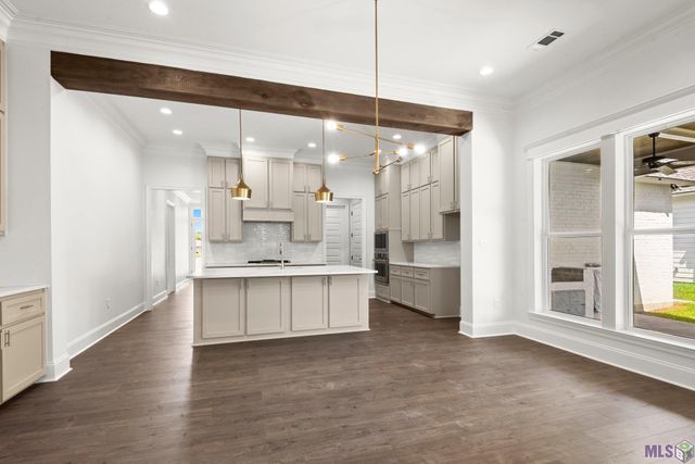 1150 Ivy Ct, Denham Springs, LA 70726