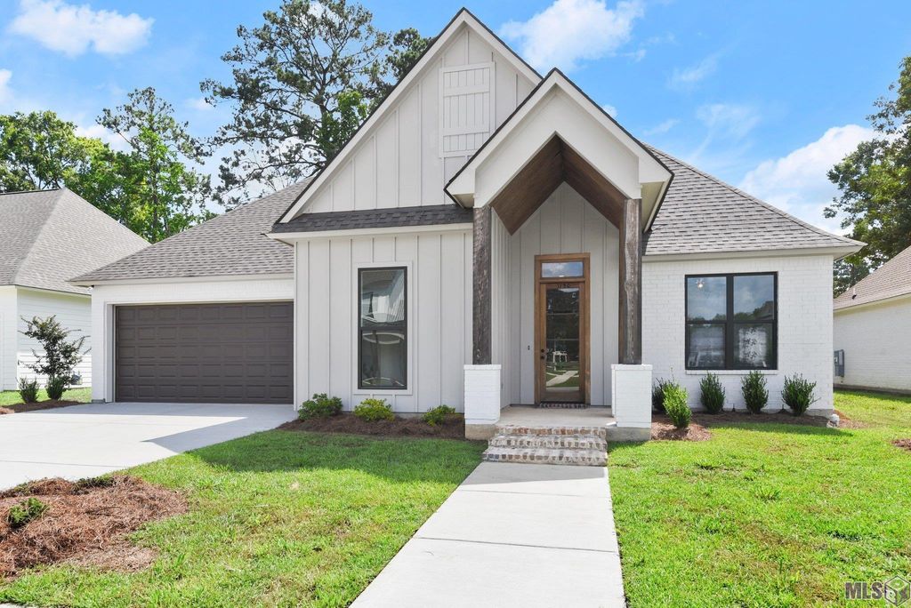 1150 Ivy Ct, Denham Springs, LA 70726