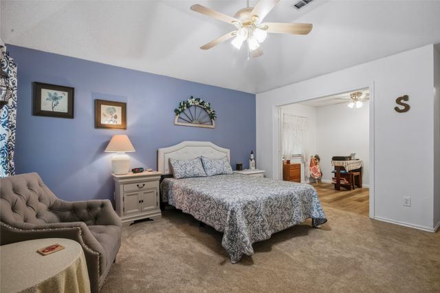 4511 Queenswood Drive, Grand Prairie, TX 75052