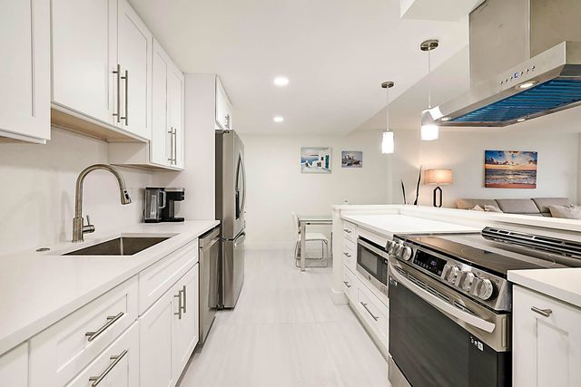 2121 N Ocean Boulevard 806w, Boca Raton, FL 33431