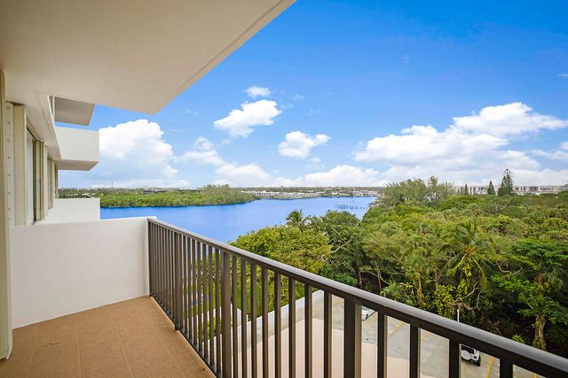 2121 N Ocean Boulevard 806w, Boca Raton, FL 33431