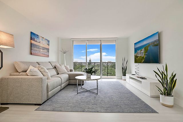 2121 N Ocean Boulevard 806w, Boca Raton, FL 33431