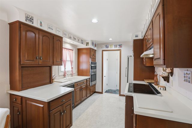 972 Northlawn Boulevard, Birmingham, MI 48009