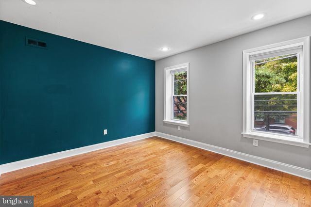 1411 S MOLE ST, Philadelphia, PA 19146
