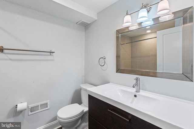 1411 S MOLE ST, Philadelphia, PA 19146