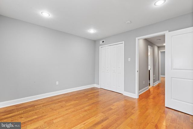 1411 S MOLE ST, Philadelphia, PA 19146
