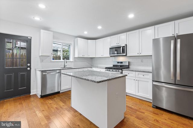 1411 S MOLE ST, Philadelphia, PA 19146