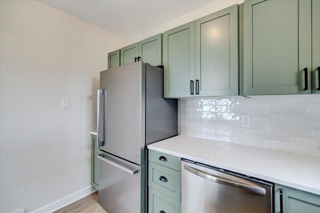 2900 48th Place, Des Moines, IA 50310