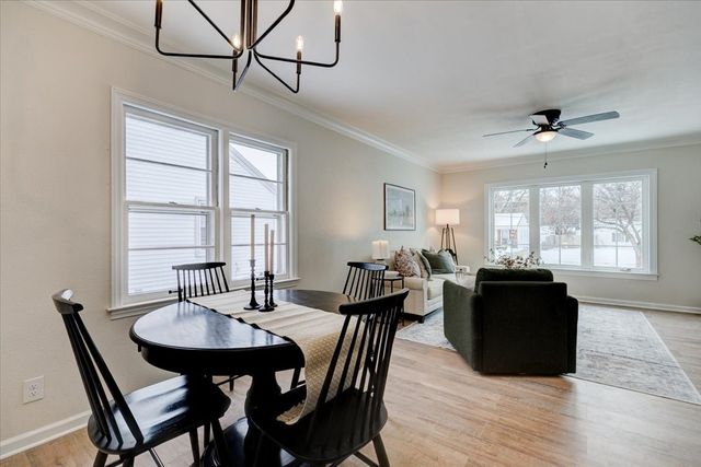 2900 48th Place, Des Moines, IA 50310