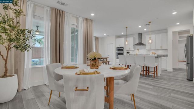 156 156 Scott Creek Way, Brentwood, CA 94513